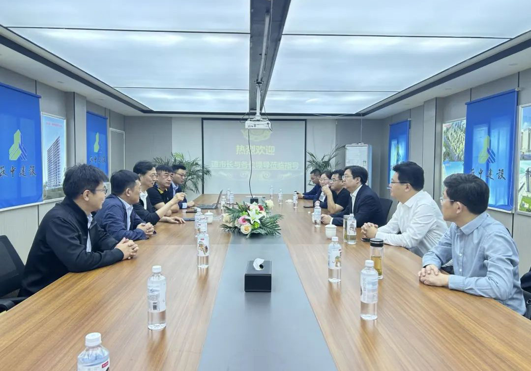 海安市委副書記、市長譚真率隊慰問蘇中集團濟南市場一線職工